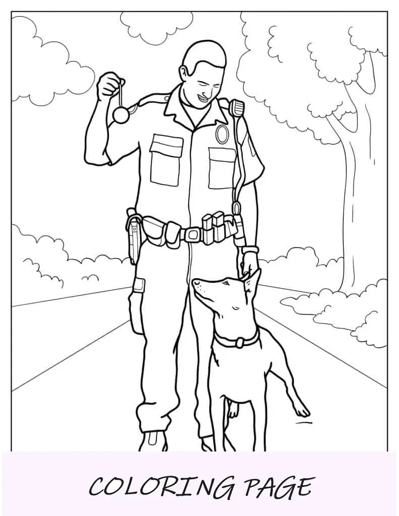 Oficial de policía entrenando perro policía
