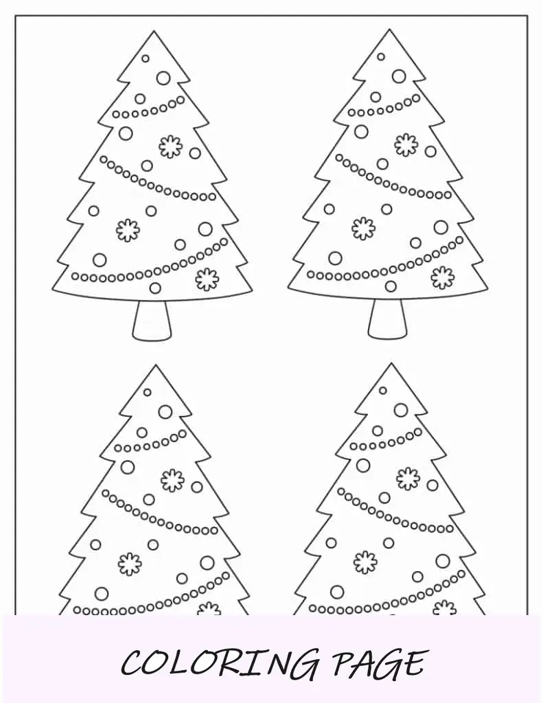 Pequena árvore de Natal com modelo de enfeites