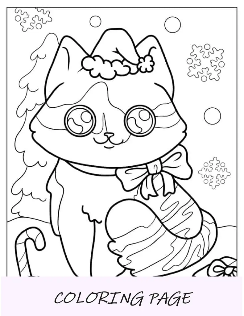 Gato fofo usando chapéu de Papai Noel em dia de neve