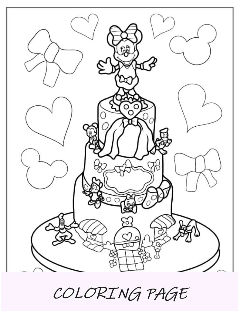 Bolo de três camadas com cobertura da Minnie Mouse