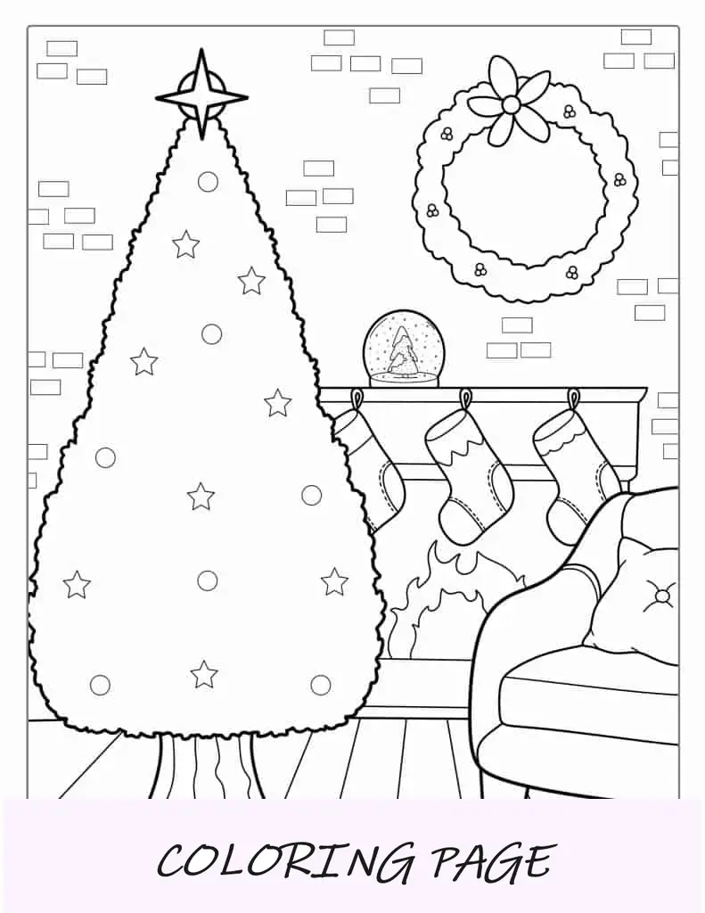Árbol de Navidad con estrella junto a la chimenea